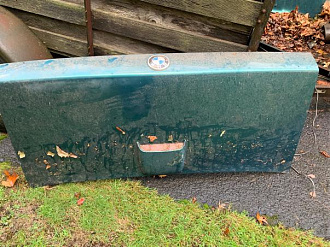 Click image for larger version

Name:	vert boot lid-1.jpg
Views:	178
Size:	71.0 KB
ID:	9960255