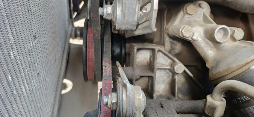 Click image for larger version

Name:	crank pulley.jpg
Views:	69
Size:	55.7 KB
ID:	10042453