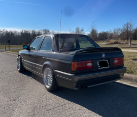 Click image for larger version

Name:	Paddock Maxilite E30 16x8 rear.png
Views:	1120
Size:	110.9 KB
ID:	10077804