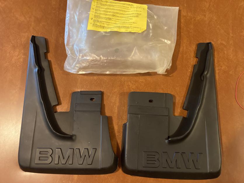 Click image for larger version

Name:	Mud flap 1.JPG
Views:	213
Size:	55.9 KB
ID:	9959675