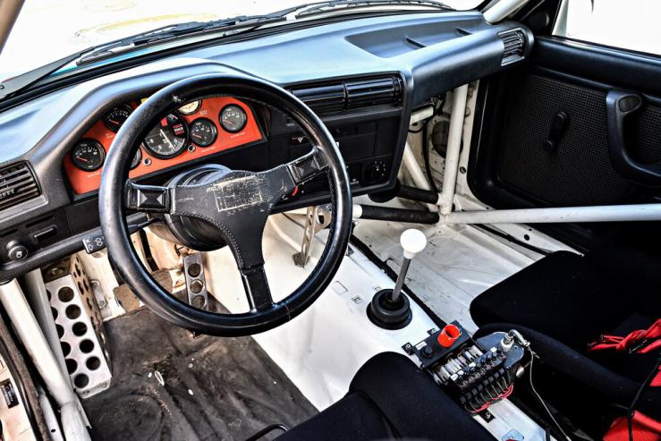 Click image for larger version  Name:	bmw_m3_dtm_11-1.jpg Views:	199 Size:	77.1 KB ID:	9904521