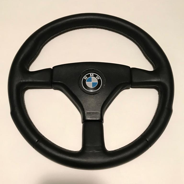 パーツ momo Ghibli3 MOMO GHIBLI 3 Steering Wheel 340mm Black Leather & Black Pad