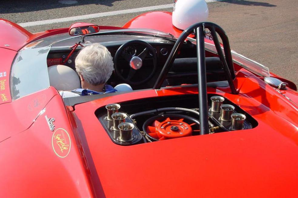 Click image for larger version

Name:	Which Porsche?.jpg
Views:	434
Size:	77.6 KB
ID:	9906744
