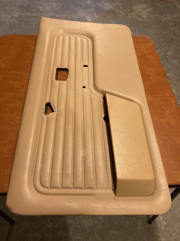 Click image for larger version

Name:	Door card RF.JPG
Views:	61
Size:	43.5 KB
ID:	9963121