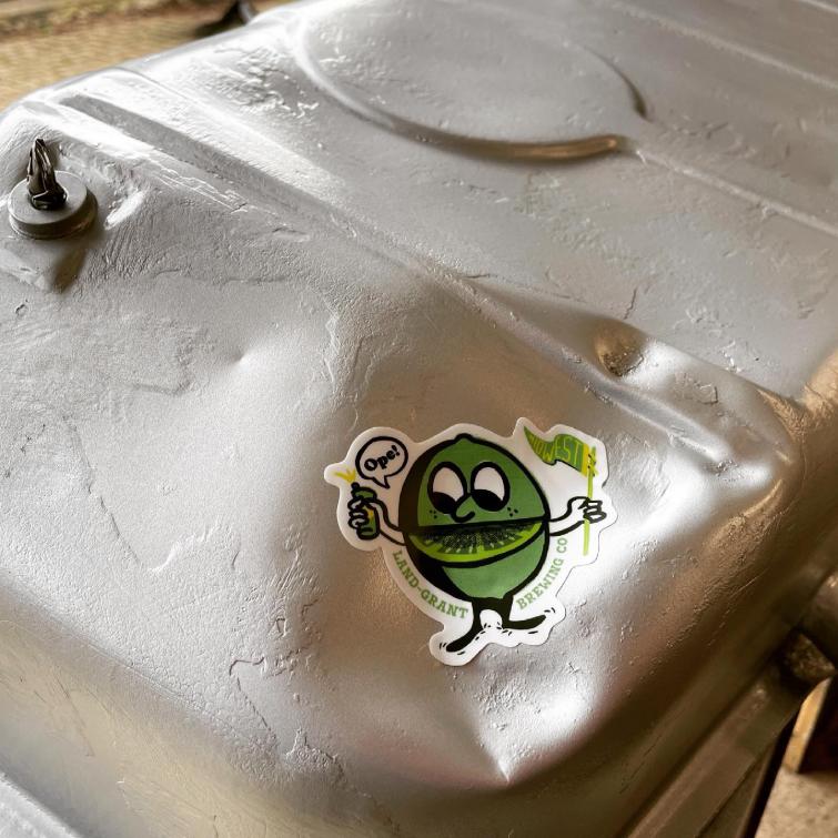 Click image for larger version  Name:	fuel tank dent.jpeg Views:	0 Size:	82.4 KB ID:	10023621