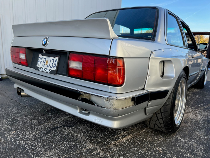 Click image for larger version

Name:	e30 pic damage3.jpg
Views:	213
Size:	205.2 KB
ID:	10101824