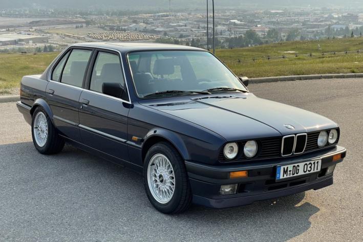 Click image for larger version

Name:	1990_bmw_325i_1632409958a3cedfbfIMG_1537.jpg
Views:	724
Size:	60.9 KB
ID:	10032391