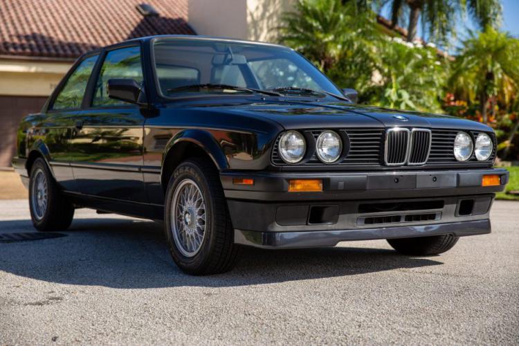 Click image for larger version

Name:	1991_bmw_318is_1634174204bf9ef6COVER-PHOTO1-scaled.jpg
Views:	754
Size:	71.4 KB
ID:	10034197