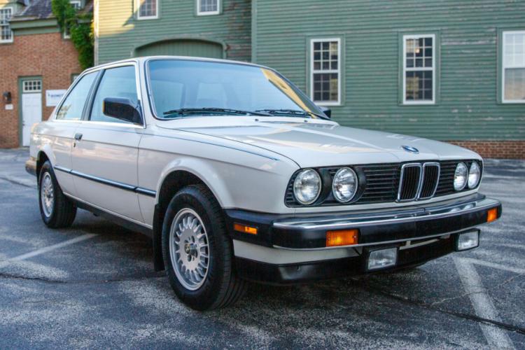 Click image for larger version

Name:	1986_bmw_325e_162853815700579fffddba19f3Y6A7179.jpg
Views:	634
Size:	66.1 KB
ID:	10028072