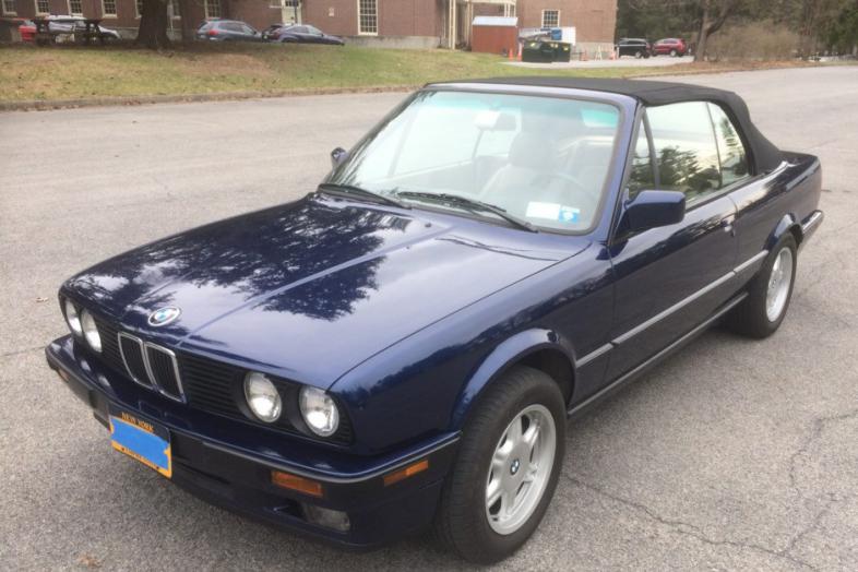 Click image for larger version

Name:	1991_bmw_318i_16189458162d2b59c5ca1IMG_0103.jpg
Views:	912
Size:	62.1 KB
ID:	10015346