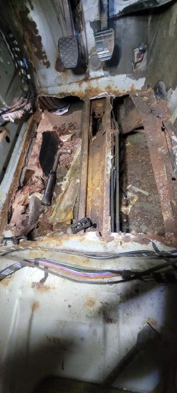 Click image for larger version

Name:	rusted floor.jpg
Views:	789
Size:	49.6 KB
ID:	10060375