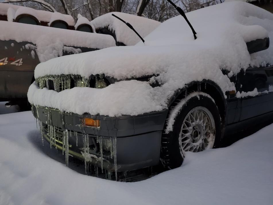 Click image for larger version  Name:	5 Oh great more snow.jpg Views:	4 Size:	66.5 KB ID:	9956379