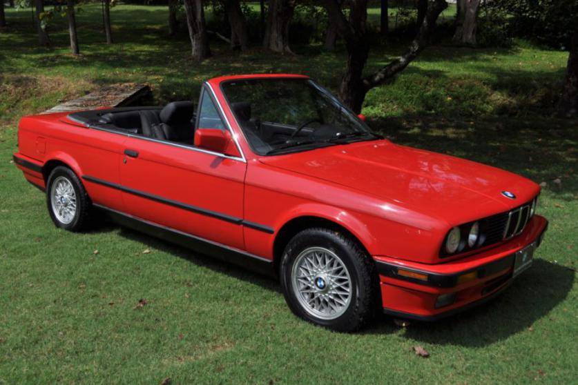 Click image for larger version

Name:	1992_bmw_325_.jpg
Views:	795
Size:	70.5 KB
ID:	9875565