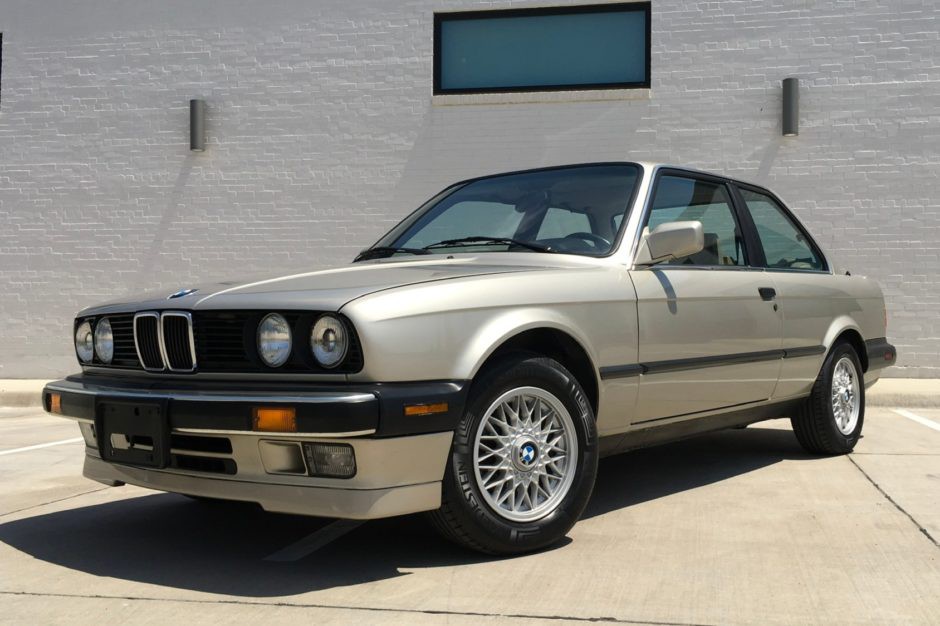 Click image for larger version

Name:	1988_bmw_325is_.jpeg
Views:	1080
Size:	114.8 KB
ID:	9876005