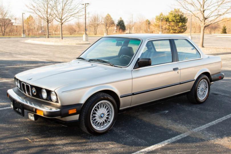 Click image for larger version

Name:	1984_bmw_325e.jpg
Views:	793
Size:	71.9 KB
ID:	9901981