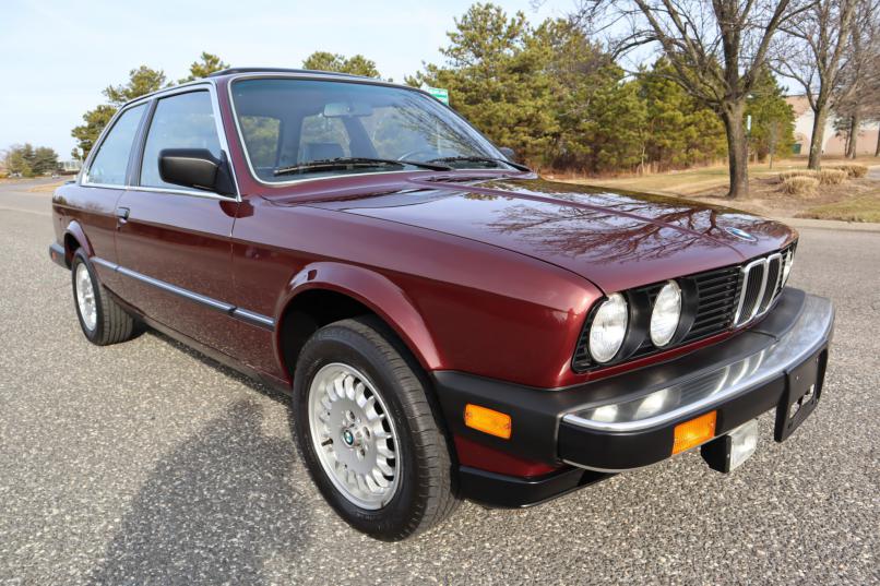 Click image for larger version

Name:	1985_bmw_325_.jpg
Views:	898
Size:	95.5 KB
ID:	9898678