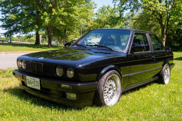 Click image for larger version

Name:	1989_bmw_325i_15929599435f54794a9c001_exterior_1989-BMW-325i.jpg
Views:	892
Size:	68.0 KB
ID:	9934688