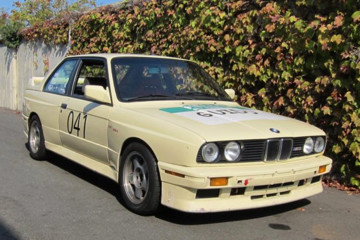 Click image for larger version

Name:	1988_bmw_m3_16080506682c4a3IMG_2066.jpg
Views:	768
Size:	70.9 KB
ID:	9971297