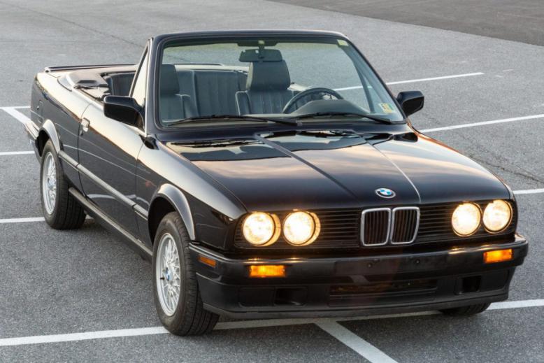 Click image for larger version

Name:	1992_bmw_318_1611271006f4b3c7ead1992-BMW-318i-Convertible-5-Speed_2021.01.09-013.jpg
Views:	694
Size:	63.5 KB
ID:	9971808