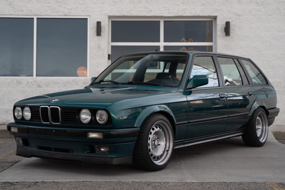 Click image for larger version

Name:	1990_bmw_320i_touring_1613412745fa54f116ecf5905ae2POP00219-e1613420849552.jpg
Views:	924
Size:	113.7 KB
ID:	9976144