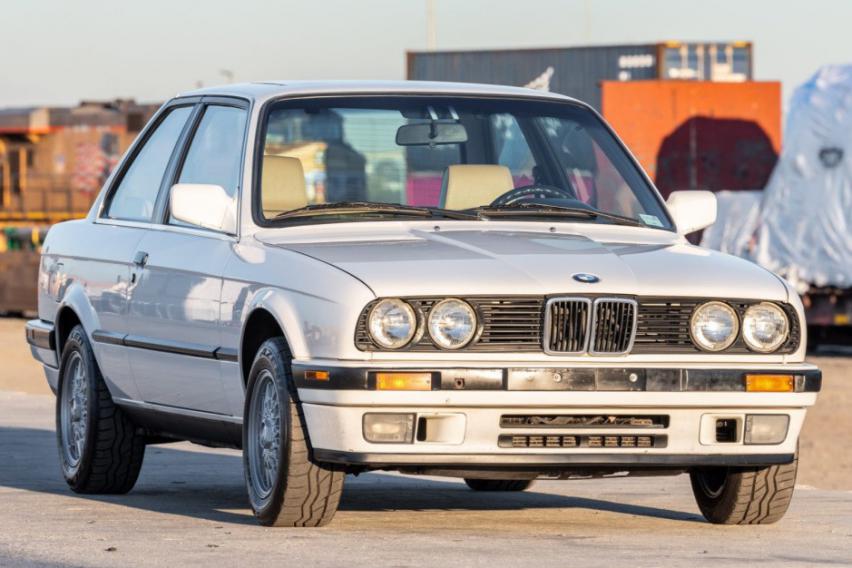 Click image for larger version

Name:	1990_bmw_325i_16119404073a1c7421bb9d711990_bmw_325i_16103934757dff9f98764da49fdf863-c229-4d2d-80ea-e75793e76e65-O9lcd4.jpg
Views:	909
Size:	68.8 KB
ID:	9976145
