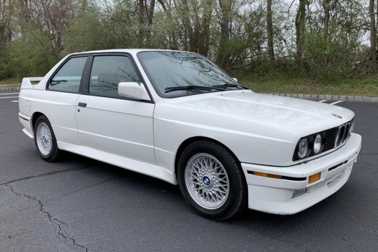 Click image for larger version

Name:	1988_bmw_m3_15880925953f24deee1IMG_3917-940x627.jpeg
Views:	879
Size:	68.0 KB
ID:	9925260