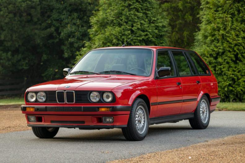 Click image for larger version

Name:	1988_bmw_320i_touring_159795347975f0d6c1eddc27eaIV5A4345-scaled.jpg
Views:	587
Size:	71.3 KB
ID:	9949681