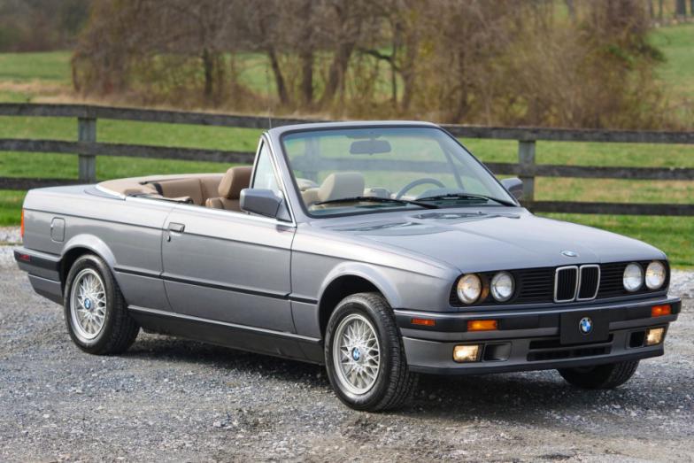 Click image for larger version

Name:	1991_bmw_325i_cabriolet_158636310950562e696ddP1088171.jpg
Views:	848
Size:	67.1 KB
ID:	9950719