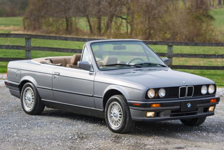 Click image for larger version

Name:	1991_bmw_325i_cabriolet_158636310950562e696ddP1088171.jpg
Views:	694
Size:	67.1 KB
ID:	9950719