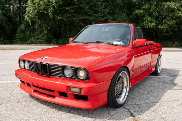 Click image for larger version

Name:	1988_bmw_m3_1600171356c4a33b001-exterior-BMW_M3_1998_2020.22-4.jpg
Views:	681
Size:	63.7 KB
ID:	9950945