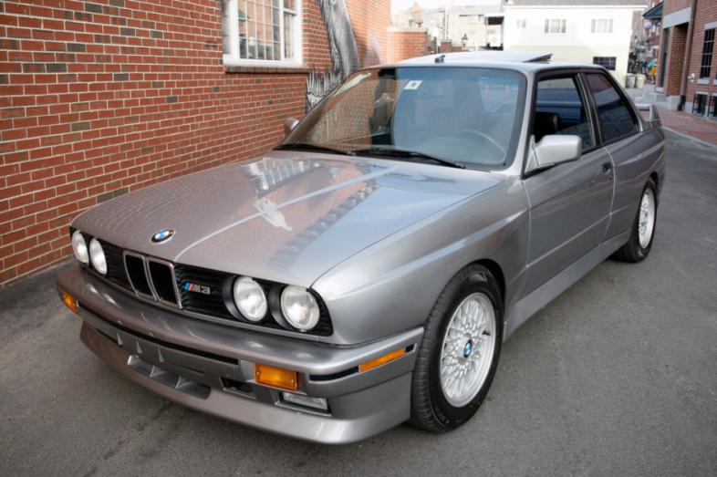 Click image for larger version

Name:	1988_bmw_m3_1596072108336500520a357c0749DSC0097.jpg
Views:	1010
Size:	65.8 KB
ID:	9943499