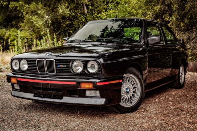 Click image for larger version

Name:	1988_bmw_m3_159727689975fe8d2BMW-M3-3.jpg
Views:	967
Size:	71.5 KB
ID:	9945742