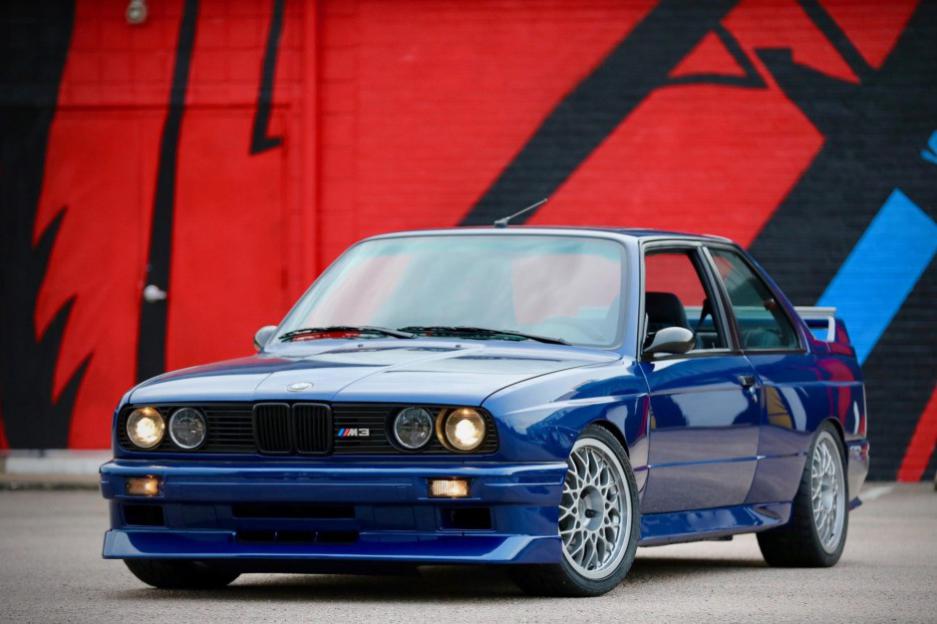 Click image for larger version

Name:	1988_bmw_m3_1594922378ebc801fb71c976636A7901.jpg
Views:	902
Size:	63.4 KB
ID:	9940413