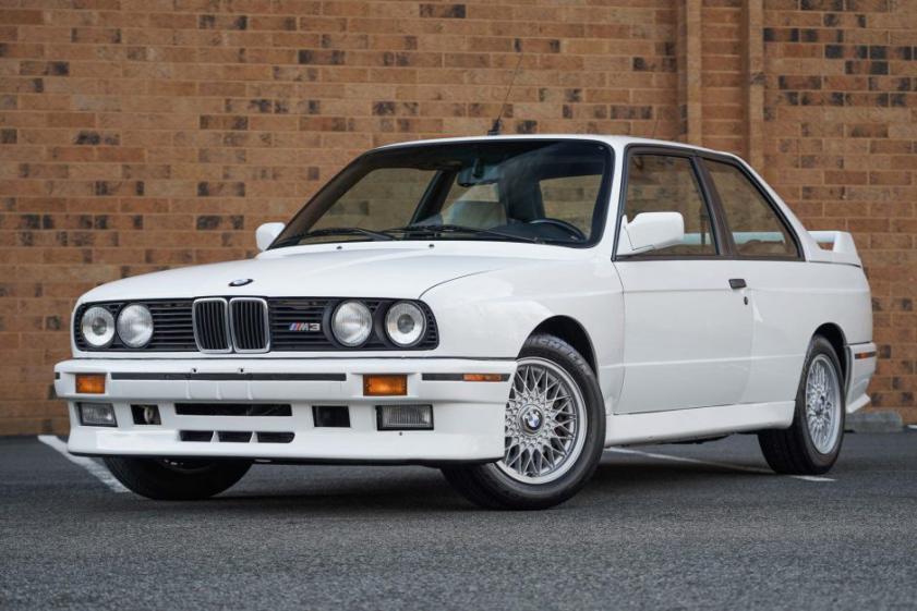 Click image for larger version

Name:	1989_bmw_m3_16102104891d92bc9416f774cdDSC04088-1-scaled.jpg
Views:	944
Size:	70.6 KB
ID:	9969725