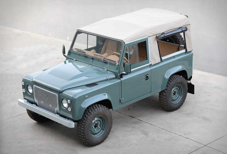 Click image for larger version

Name:	defender-d90-keswick-green.jpg
Views:	117
Size:	164.8 KB
ID:	10110810