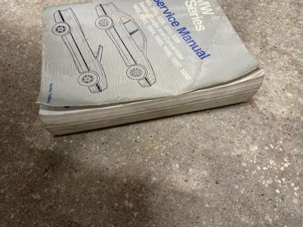 Click image for larger version  Name:	e36 Bentley 2.jpg Views:	17 Size:	53.5 KB ID:	10052996