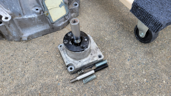 Click image for larger version

Name:	5-speed-shifter.jpg
Views:	48
Size:	192.9 KB
ID:	10135695