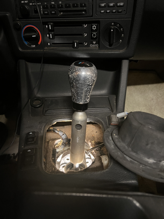 Click image for larger version

Name:	E30 Shifter.jpg
Views:	75
Size:	140.3 KB
ID:	10136383