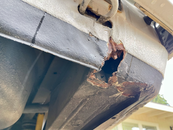 rear trunk/batery