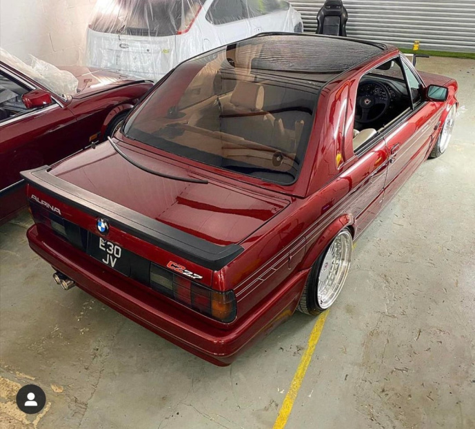 Click image for larger version

Name:	panoramic-hardtops-being-reproduced-v0-mxql3ldfjf7e1.jpg
Views:	0
Size:	208.1 KB
ID:	10153532