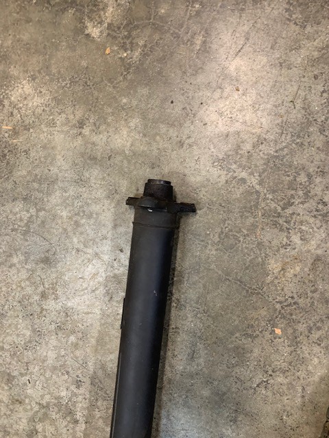 Click image for larger version  Name:	driveshaft-4.jpg Views:	54 Size:	111.6 KB ID:	9966756
