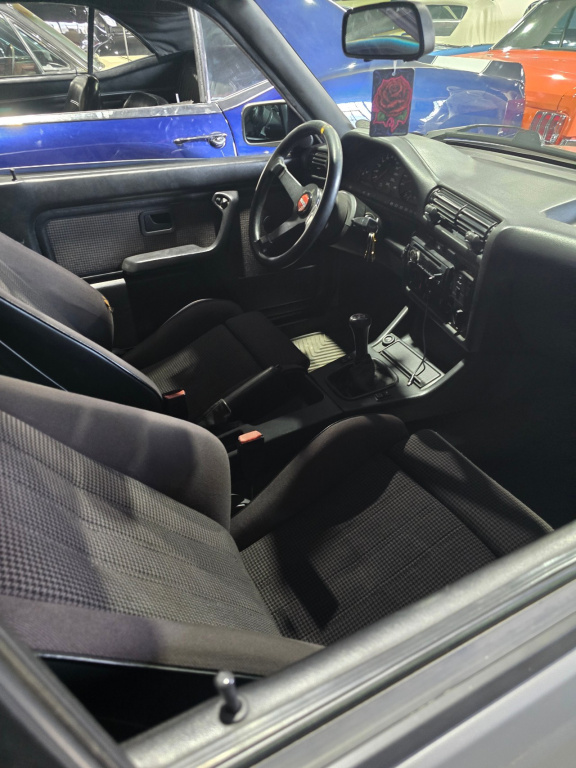 Click image for larger version  Name:	JDM E30 M3 interior.jpg Views:	0 Size:	178.6 KB ID:	10161414