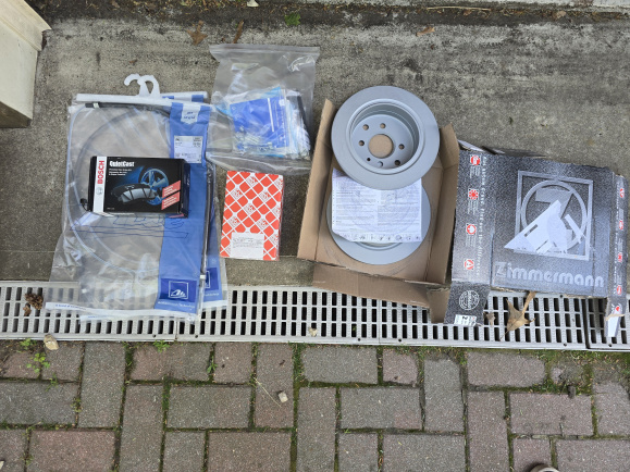 Click image for larger version

Name:	ebrake rebuid parts.jpg
Views:	23
Size:	174.4 KB
ID:	10162783