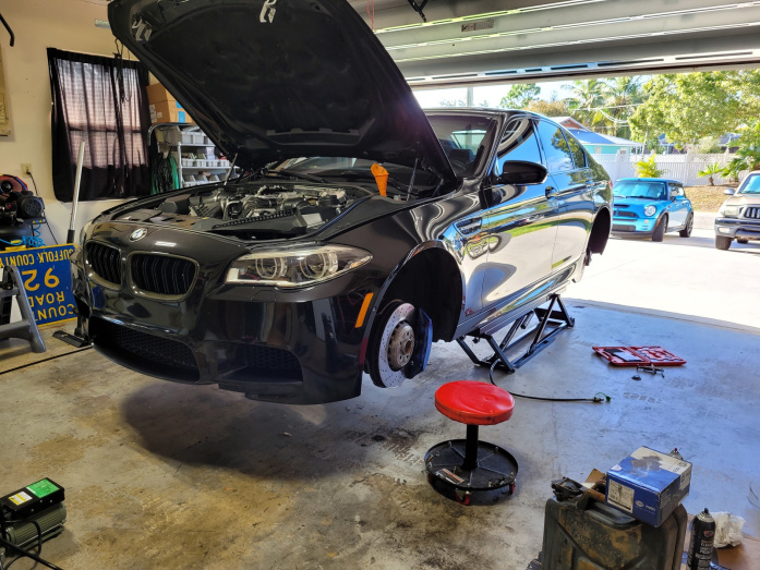 Click image for larger version

Name:	F10BRAKES.jpg
Views:	17
Size:	210.9 KB
ID:	10167706